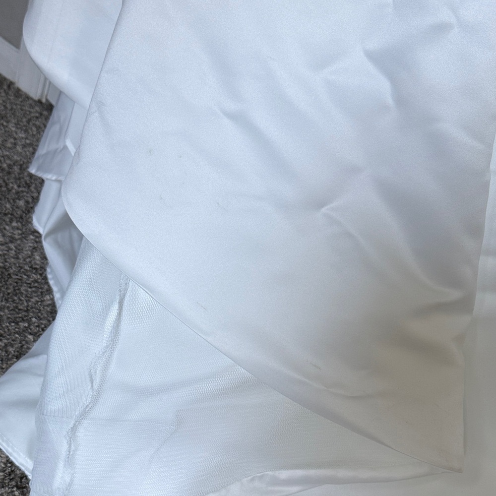 Oleg Cassini Elegant White Satin Wedding Dress - Picture 14 of 14